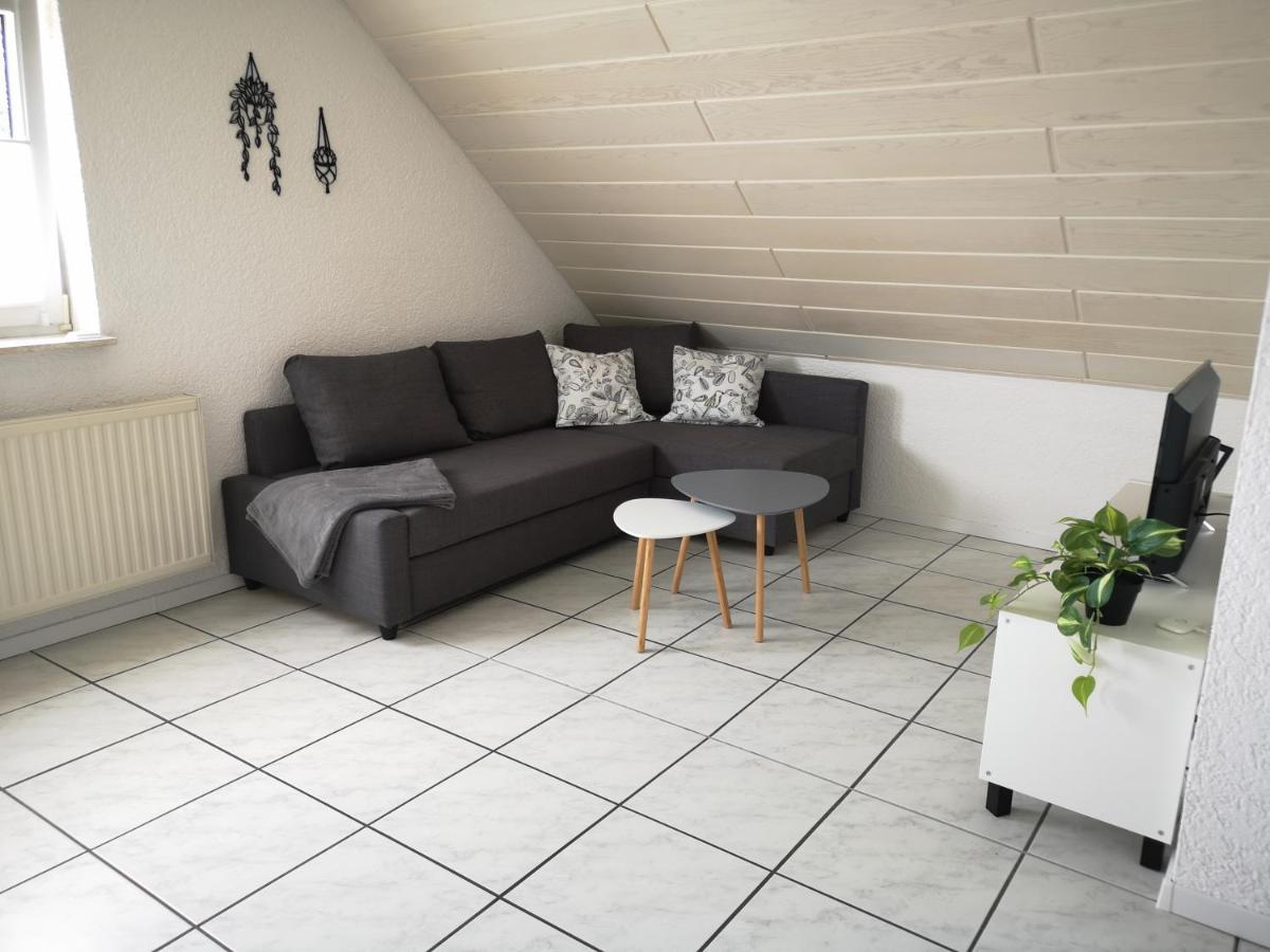 Familienfreundliche Ferienwohnung Mit Wohlfuehlbalkon Und Kostenlosem Parkplatz Nahe Messe Und Bodensee Meckenbeuren Buitenkant foto