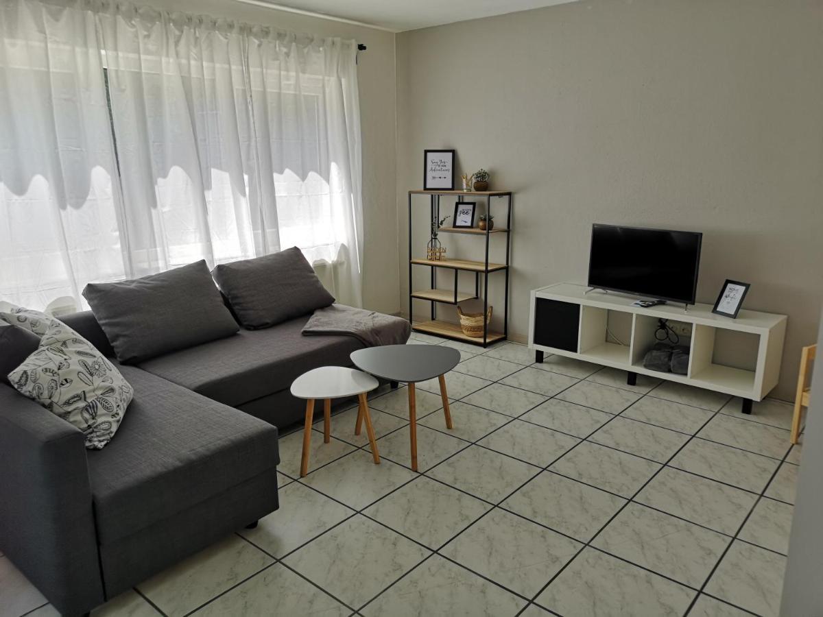 Familienfreundliche Ferienwohnung Mit Wohlfuehlbalkon Und Kostenlosem Parkplatz Nahe Messe Und Bodensee Meckenbeuren Buitenkant foto